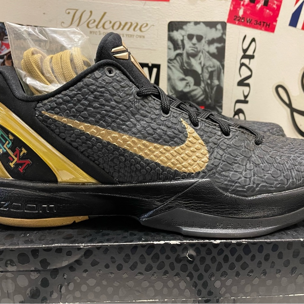 2010 NIKE KOBE VI SIZE 9 BHM BRYANT  RARE BLACK HISTORY MONTH